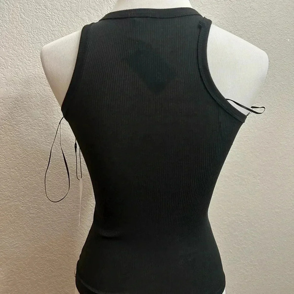 2 Better together tank tops - Picture 5 of 5